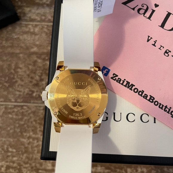 Gucci Dive Watch - Picture 7 of 11